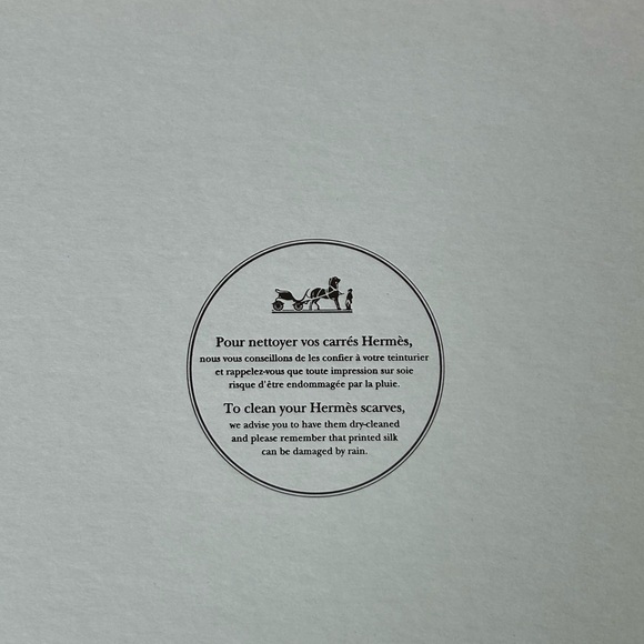 Hermes EMPTY Orange Box for Silk Scarf or Light weight gift - Picture 7 of 8